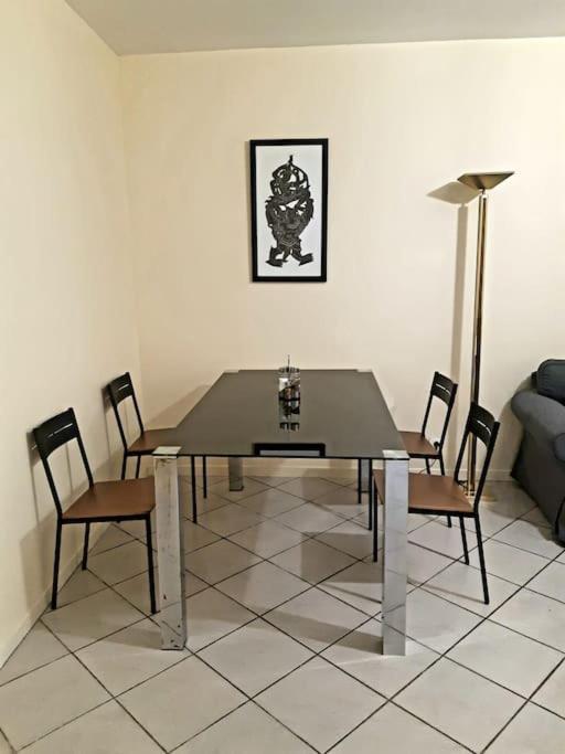 Appartamento Cozy Place Close To Paris Vitry-sur-Seine Esterno foto